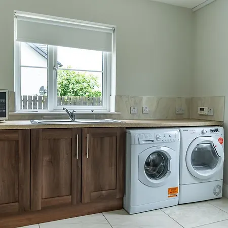 Maple Grove, Holiday home *
